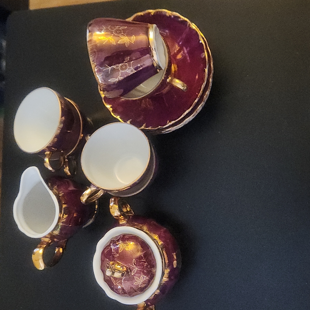 VINTAGE DEMITASSE COFFEE SET.RASSBERRY COLOR.